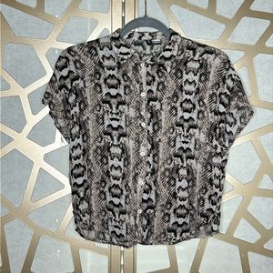 Divided H&M snake print button front cropped‎ top